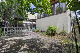 1227 33rd St, Oakland, CA 94610 - Photo 64