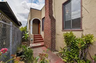 1227 33rd St, Oakland, CA 94610 - Photo 8