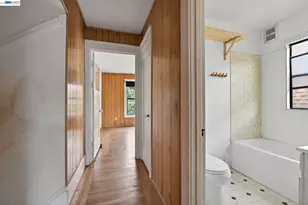 1227 33rd St, Oakland, CA 94610 - Photo 40