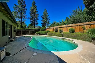 1284 Pinecrest Dr, Concord, CA 94521 - Photo 24