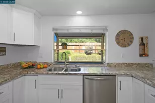 1284 Pinecrest Dr, Concord, CA 94521 - Photo 14