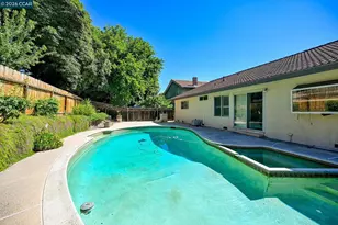 1284 Pinecrest Dr, Concord, CA 94521 - Photo 22
