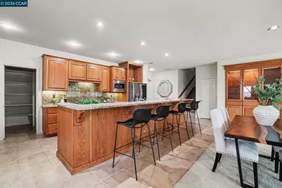 5666 Oakmont Ct, Discovery Bay, CA 94505 - Photo 14