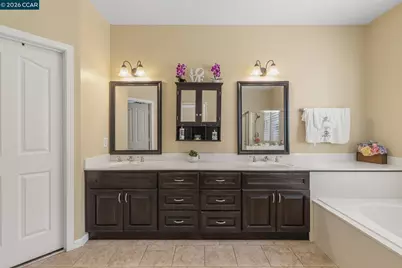 1301 Amberdale Ct, Antioch, CA 94531 - Photo 34