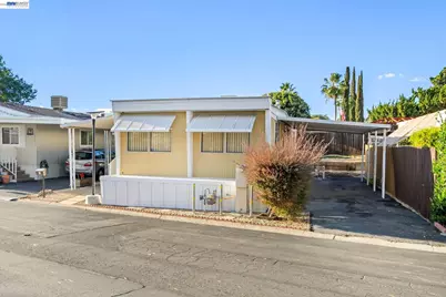 18 Galloway Dr, Concord, CA 94520 - Photo 2