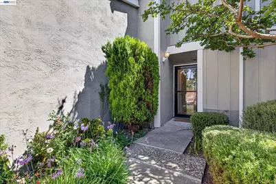 108 Summerwood Pl, Concord, CA 94518 - Photo 4