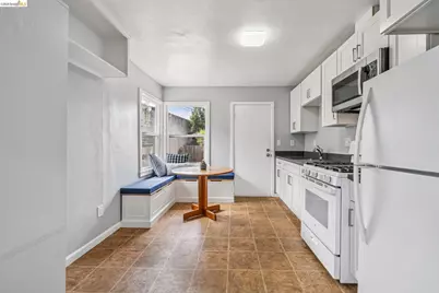 18 Bissell Ave #204, Richmond, CA 94801 - Photo 8