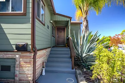 11 Fairview Ave, Vallejo, CA 94590 - Photo 4
