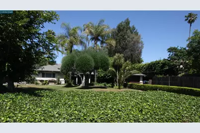 100 Normandy Ln, Walnut Creek, CA 94598 - Photo 2