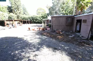 100 Normandy Ln, Walnut Creek, CA 94598 - Photo 32