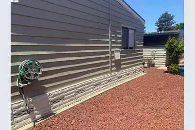 29354 Middleborough, Hayward, CA 94544 - Photo 6