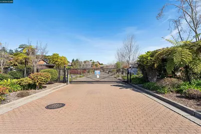 405 Centre Court, Alameda, CA 94502 - Photo 4