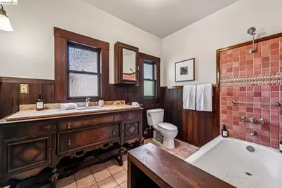 2953 Hillegass Ave, Berkeley, CA 94705 - Photo 38