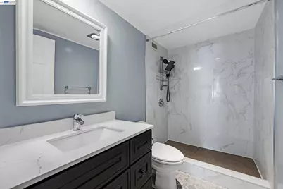 801 Franklin St #607, Oakland, CA 94607 - Photo 22