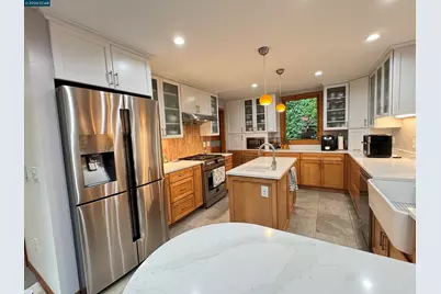 163 El Toyonal, Orinda, CA 94563 - Photo 6