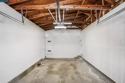 2173 Burton Ave, Pittsburg, CA 94565 - Photo 32