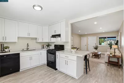 2173 Burton Ave, Pittsburg, CA 94565 - Photo 12