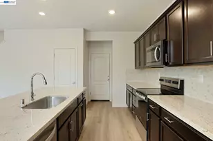 3046 Tinsley St, Manteca, CA 95337 - Photo 10