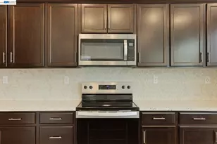 3046 Tinsley St, Manteca, CA 95337 - Photo 8