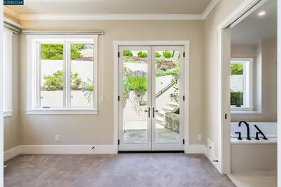 84 Mossbridge Lane, Orinda, CA 94563 - Photo 20