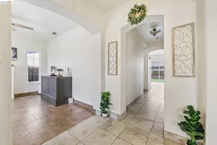 19 Minaret Rd, Oakley, CA 94561 - Photo 8