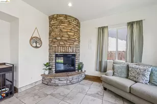 19 Minaret Rd, Oakley, CA 94561 - Photo 18