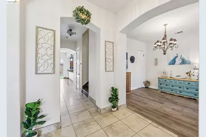 19 Minaret Rd, Oakley, CA 94561 - Photo 4