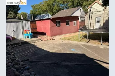 1376 Elm Street, Pittsburg, CA 94565 - Photo 18