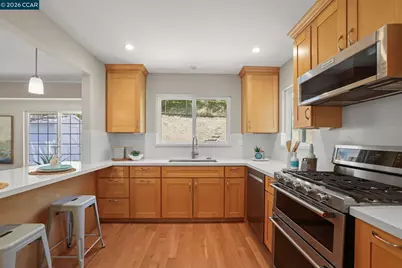 5412 Degnan Dr, Martinez, CA 94553 - Photo 10