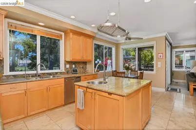 2442 Pinehurst Ct, Discovery Bay, CA 94505 - Photo 8