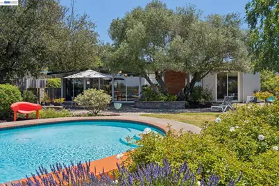5842 Highwood Rd, Castro Valley, CA 94552 - Photo 52