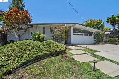5842 Highwood Rd, Castro Valley, CA 94552 - Photo 2
