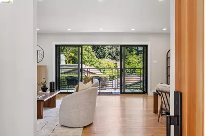 921 Underhills Rd, Oakland, CA 94610 - Photo 6