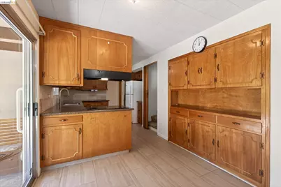 2148 Frederick St, Concord, CA 94520 - Photo 12