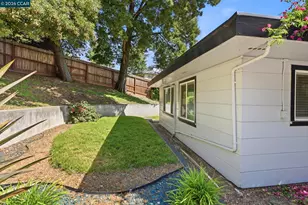 8019 Sterling Dr, Oakland, CA 94605 - Photo 34