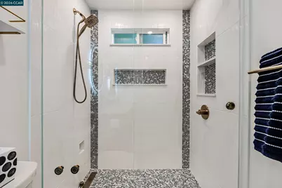 1730 Elm Rd, Concord, CA 94519 - Photo 32