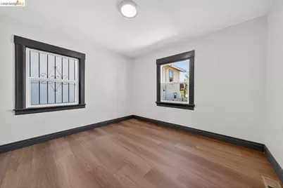 5533 Edgerly St, Oakland, CA 94621 - Photo 14