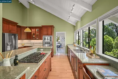 822 Regency Ct, Walnut Creek, CA 94597 - Photo 14