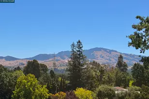 822 Regency Ct, Walnut Creek, CA 94597 - Photo 2