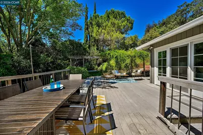 822 Regency Ct, Walnut Creek, CA 94597 - Photo 32