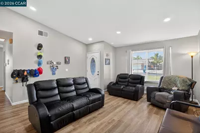 130 Jennifer Ln, Vacaville, CA 95687 - Photo 6