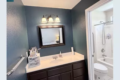 8551 Summer Knoll Way, Elk Grove, CA 95624 - Photo 24