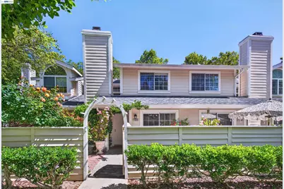 7483 Stonedale Dr, Pleasanton, CA 94588 - Photo 2