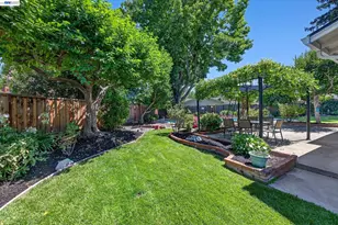 1719 Baywood Ct, Pleasanton, CA 94566 - Photo 32