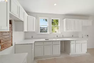 5320 El Camile Ave, Oakland, CA 94619 - Photo 10
