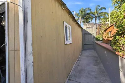 5320 El Camile Ave, Oakland, CA 94619 - Photo 36