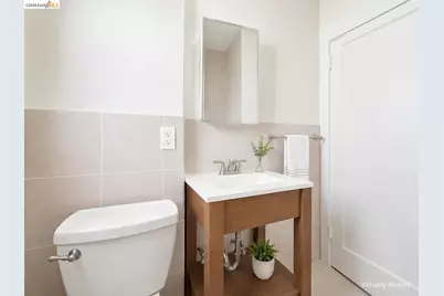 5320 El Camile Ave, Oakland, CA 94619 - Photo 20
