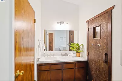 3501 35th Ave #7, Oakland, CA 94619 - Photo 22