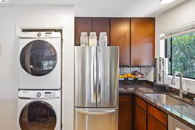 3501 35th Ave #7, Oakland, CA 94619 - Photo 10
