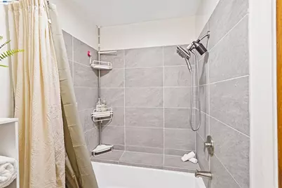 3501 35th Ave #7, Oakland, CA 94619 - Photo 14
